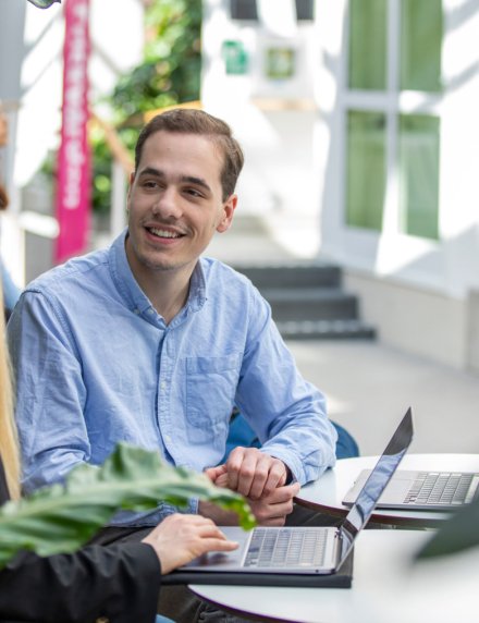 Julien läkarstudent porträtt